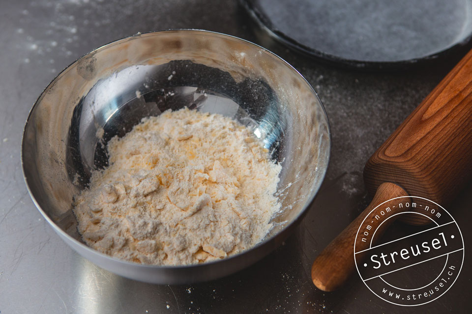 Geriebener Teig (für salzige Quiches) – Rezept von Streusel