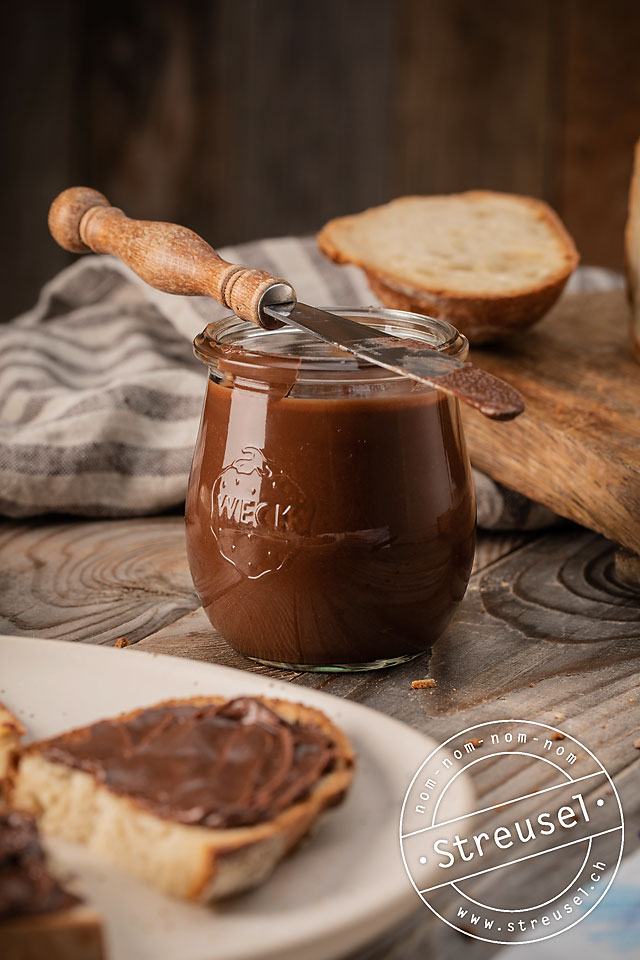 Rezept für selbst gemachtes Nutella – Rezept für Schoko-Haselnuss-Aufstrich