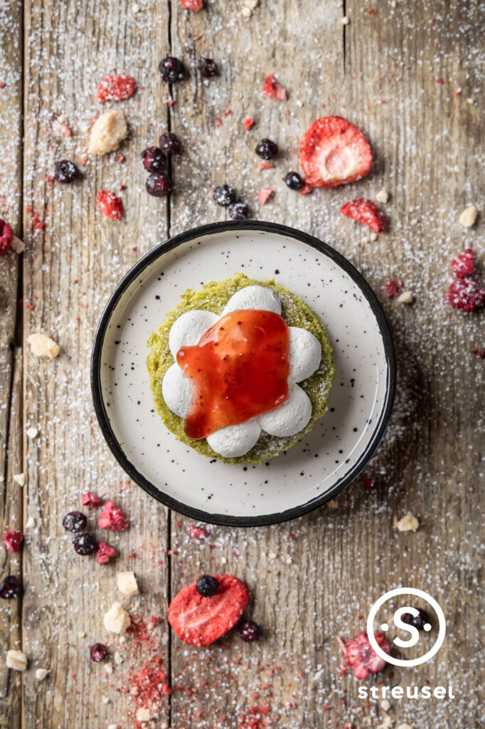 Rezept für selbst gemachte Matcha-Törtchen.