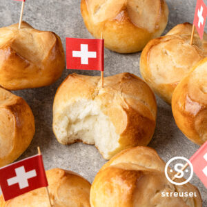 Rezept für selbst gemachte 1-August-Weggen mit Übernachtgare.